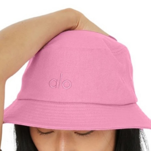 ALO Yoga Accessories - Alo Yoga x Frankies Bikinis NWOT Collaboration Y2K 90's Pink Bucket Hat